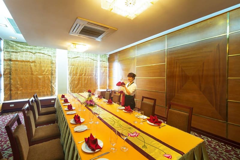Phòng VIP - Lam Giang